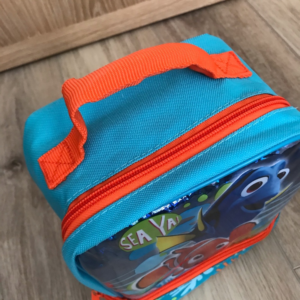NEW Lunchbox - Picture 3 of 7